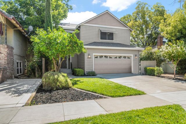 1557 48th St, Sacramento, CA 95819