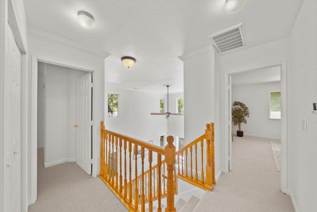 1557 48th St, Sacramento, CA 95819