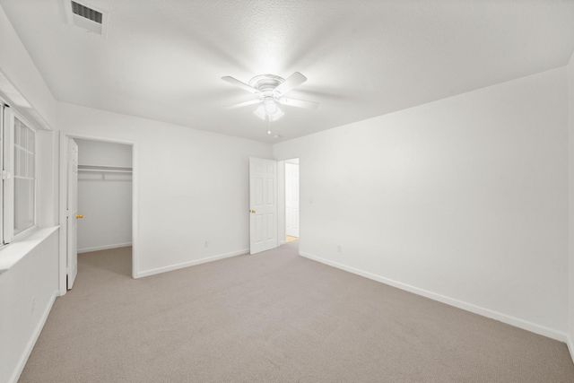 1557 48th St, Sacramento, CA 95819
