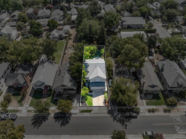 1557 48th St, Sacramento, CA 95819