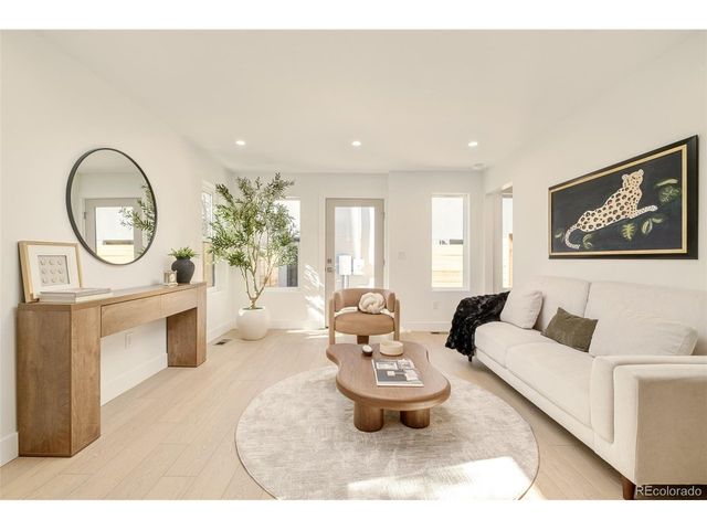 2349 S High St, Denver, CO 80210