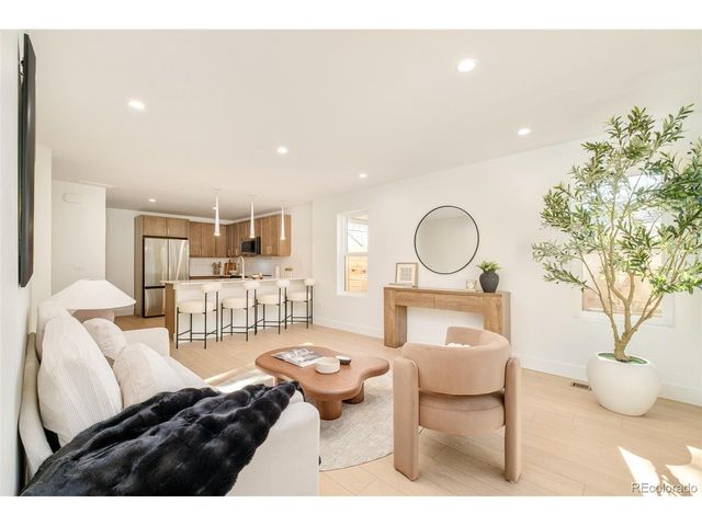 2349 S High St, Denver, CO 80210