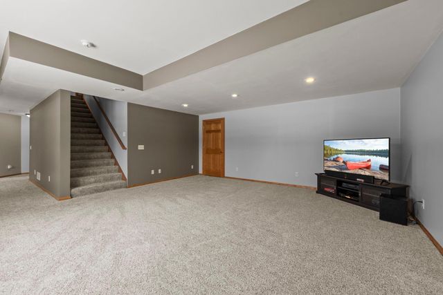 1201 Park Court SE, New Prague, MN 56071