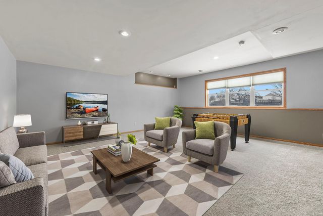 1201 Park Court SE, New Prague, MN 56071