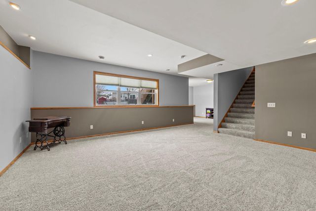 1201 Park Court SE, New Prague, MN 56071