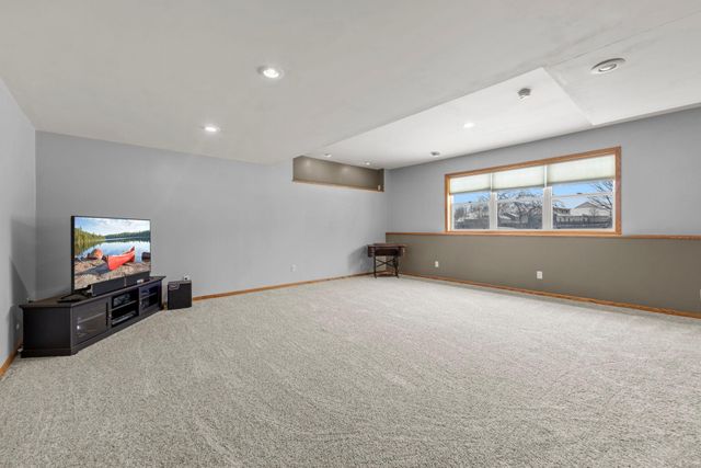 1201 Park Court SE, New Prague, MN 56071