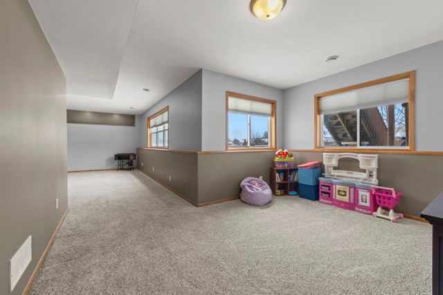 1201 Park Court SE, New Prague, MN 56071