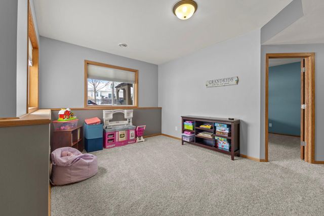 1201 Park Court SE, New Prague, MN 56071