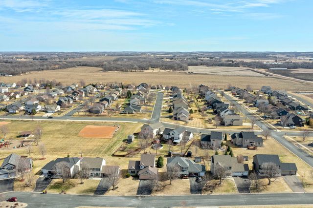 1201 Park Court SE, New Prague, MN 56071