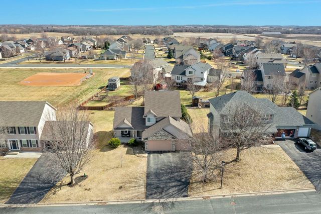 1201 Park Court SE, New Prague, MN 56071