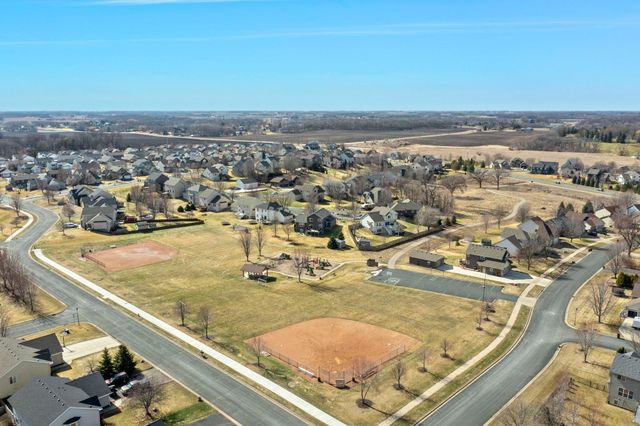 1201 Park Court SE, New Prague, MN 56071