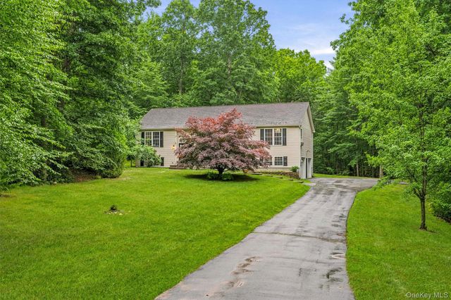 274 Echo Road, Bloomingburg, NY 12721