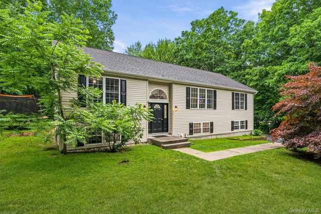 274 Echo Road, Bloomingburg, NY 12721
