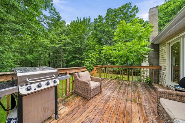 274 Echo Road, Bloomingburg, NY 12721