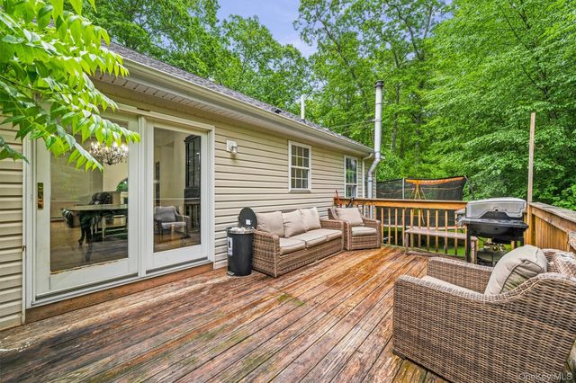 274 Echo Road, Bloomingburg, NY 12721