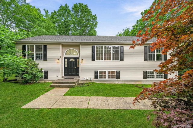 274 Echo Road, Bloomingburg, NY 12721