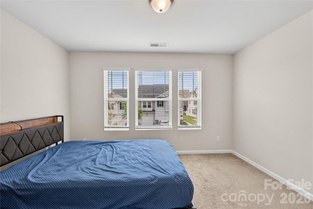 1211 Bigelow Street, Charlotte, NC 28269