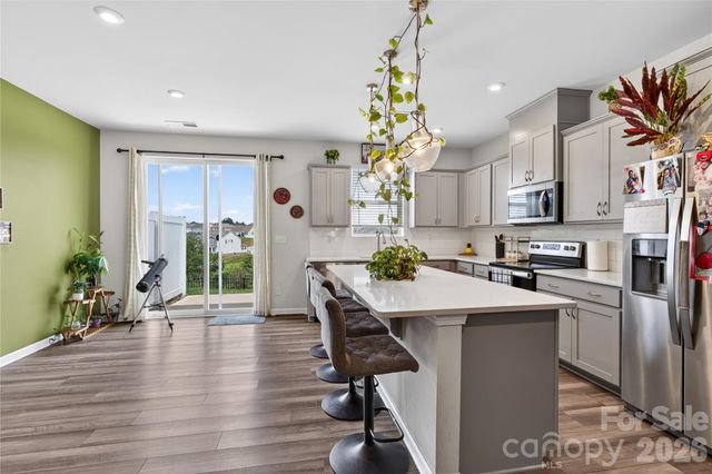1211 Bigelow Street, Charlotte, NC 28269