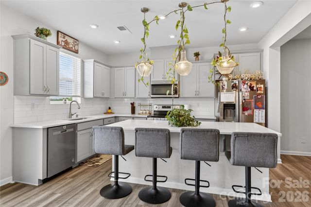 1211 Bigelow Street, Charlotte, NC 28269