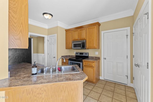 107 Jj Drive, Benson, NC 27504