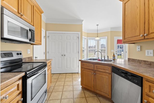 107 Jj Drive, Benson, NC 27504