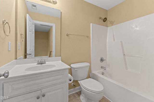107 Jj Drive, Benson, NC 27504