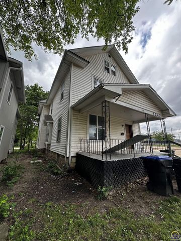 1247 SW Tyler ST, Topeka, KS 66612