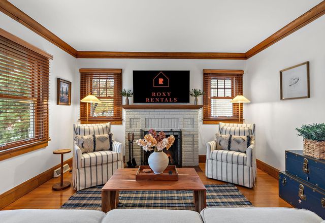 5252 Drew Avenue S, Minneapolis, MN 55410