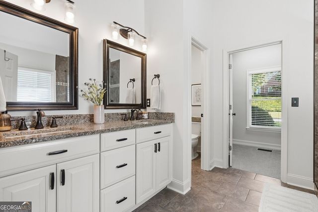 204 Maple Creek Chase, Woodstock, GA 30188