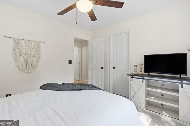 204 Maple Creek Chase, Woodstock, GA 30188