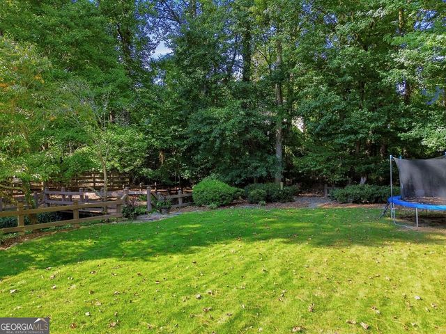 204 Maple Creek Chase, Woodstock, GA 30188