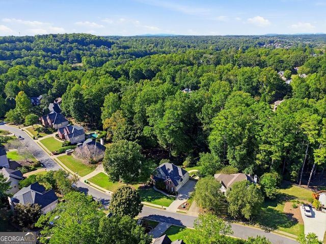 204 Maple Creek Chase, Woodstock, GA 30188