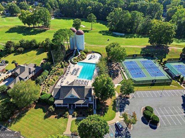 204 Maple Creek Chase, Woodstock, GA 30188