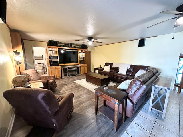 10844 POINCIANA DRIVE, Clermont, FL 34711