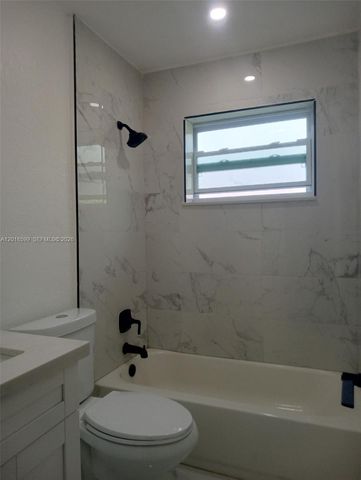 1070 NW 23rd Rd, Fort Lauderdale, FL 33311