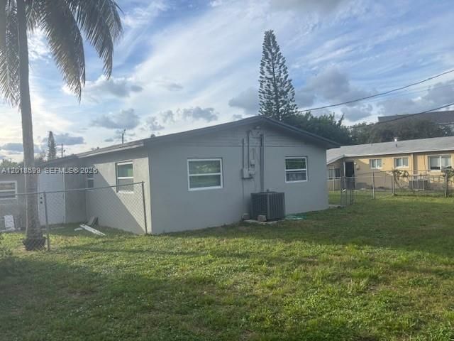 1070 NW 23rd Rd, Fort Lauderdale, FL 33311