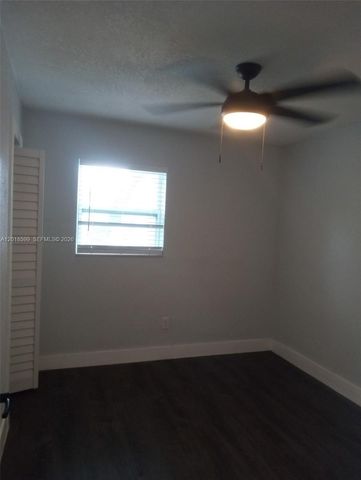 1070 NW 23rd Rd, Fort Lauderdale, FL 33311