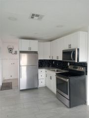 1070 NW 23rd Rd, Fort Lauderdale, FL 33311