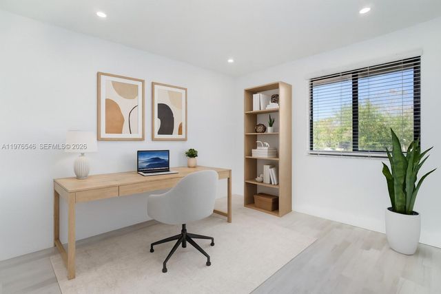 4315 NW 115th Ave, Coral Springs, FL 33065