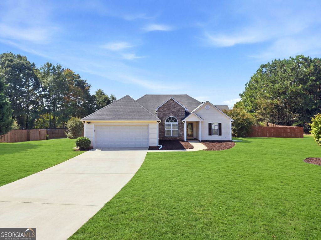 713 Manor Ridge Drive, Loganville, GA 30052 — photo 2