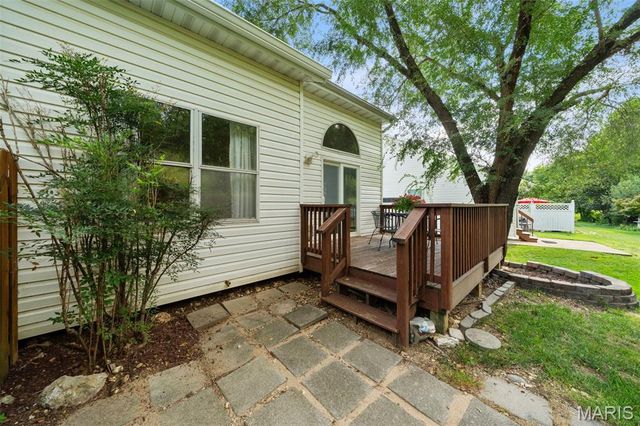 1227 Big Bend Crossing Drive, Manchester, MO 63088
