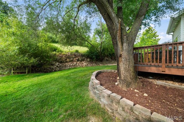 1227 Big Bend Crossing Drive, Manchester, MO 63088