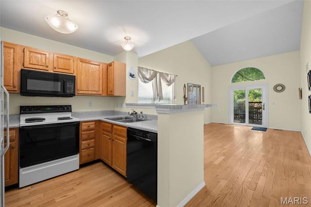 1227 Big Bend Crossing Drive, Manchester, MO 63088
