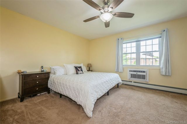 460 Old Town Road 8J, Port Jefferson Station, NY 11776