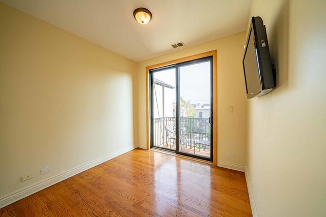 3123 W Washington Boulevard 3, Chicago, IL 60612