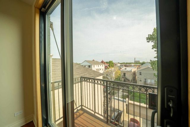 3123 W Washington Boulevard 3, Chicago, IL 60612