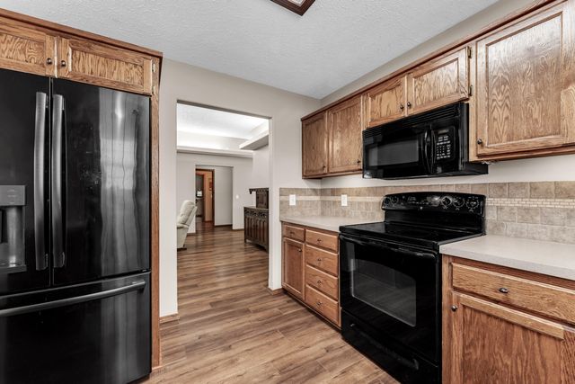 1266 W Bridgewood Place, Nixa, MO 65714