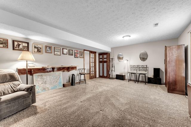 1266 W Bridgewood Place, Nixa, MO 65714