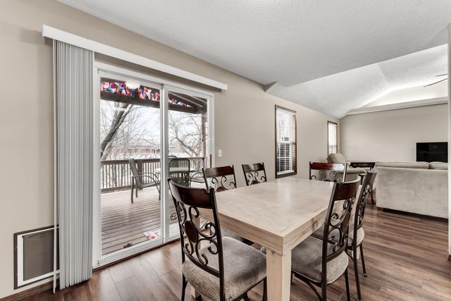 1266 W Bridgewood Place, Nixa, MO 65714