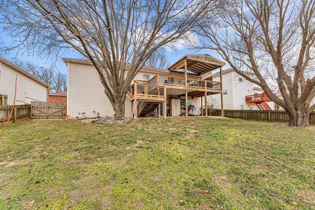1266 W Bridgewood Place, Nixa, MO 65714
